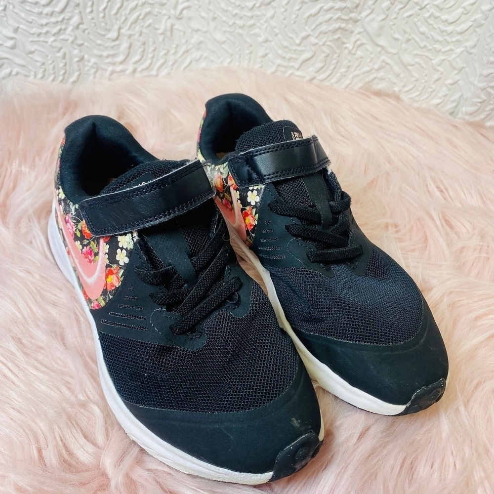 Nike Black Floral Sneakers